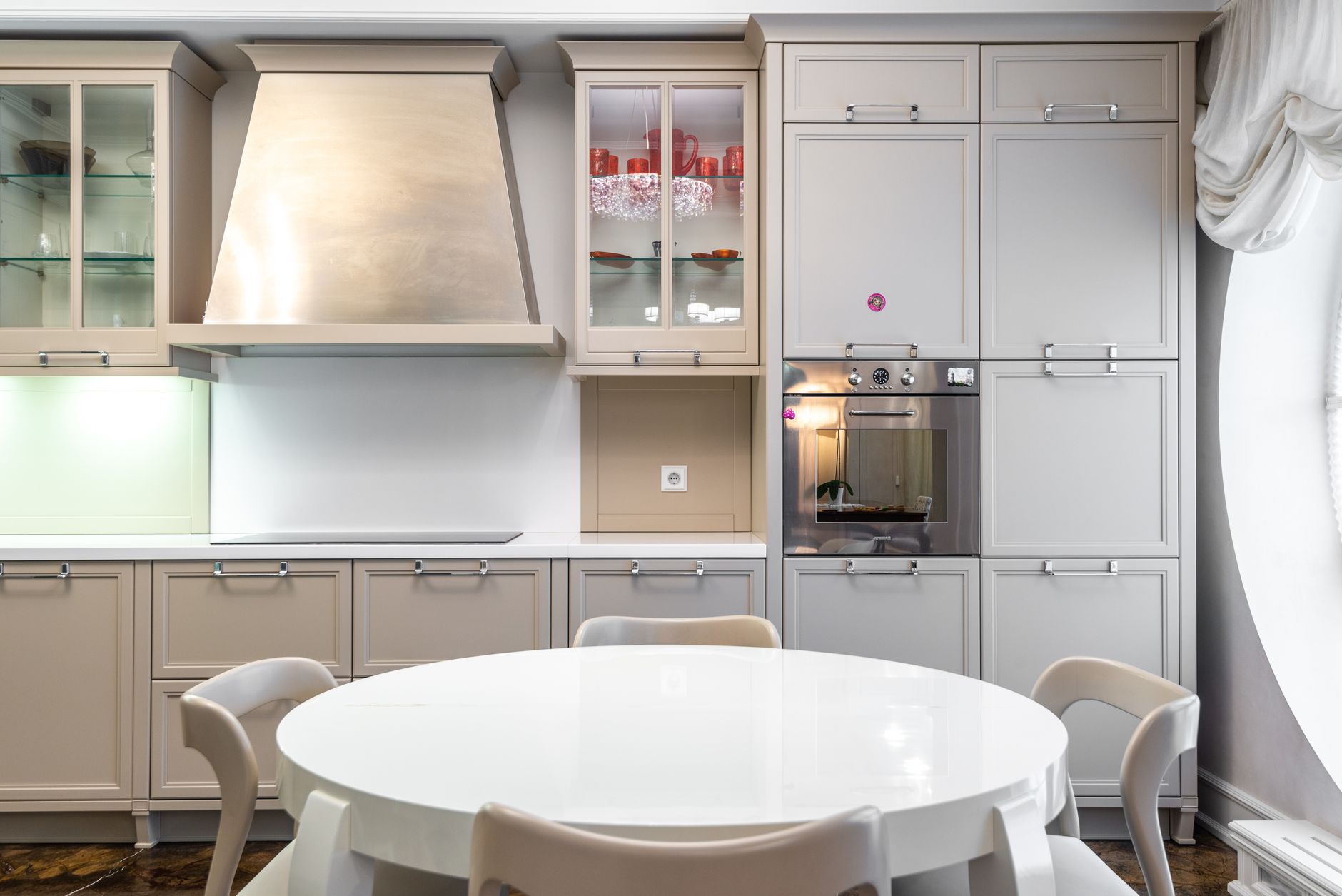 Home kitchen appliances that consume electricity