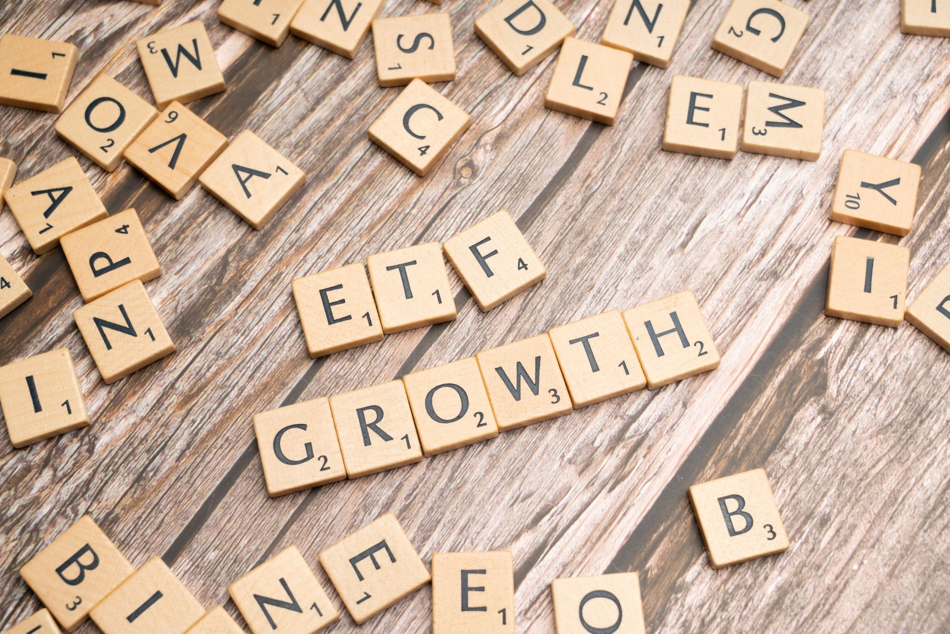 Investment growth chart showing compound returns over time with monthly contributions