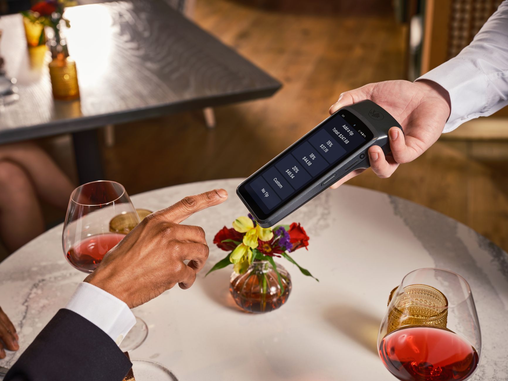 Dining payment at restaurant and bill splitting with friends