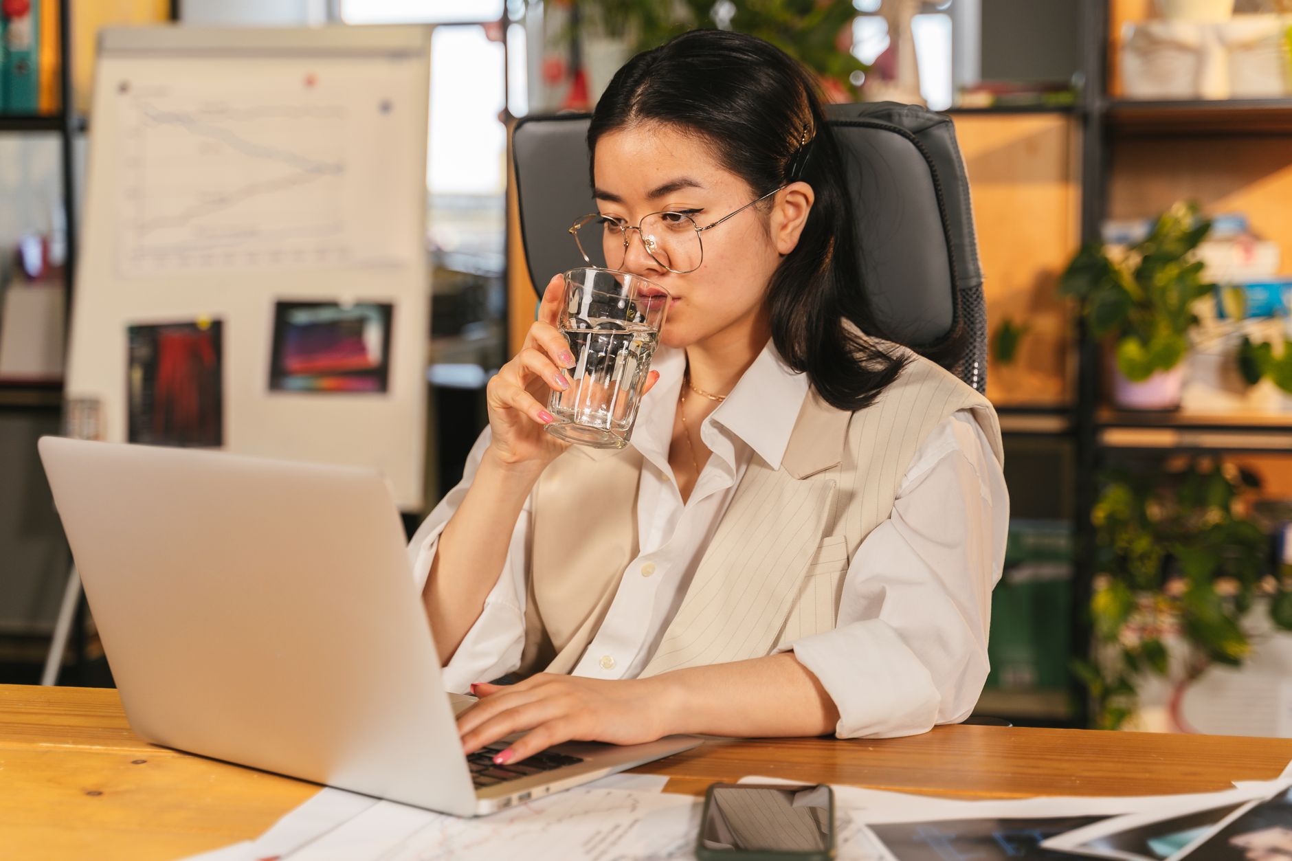 Glass of water and healthy hydration visual